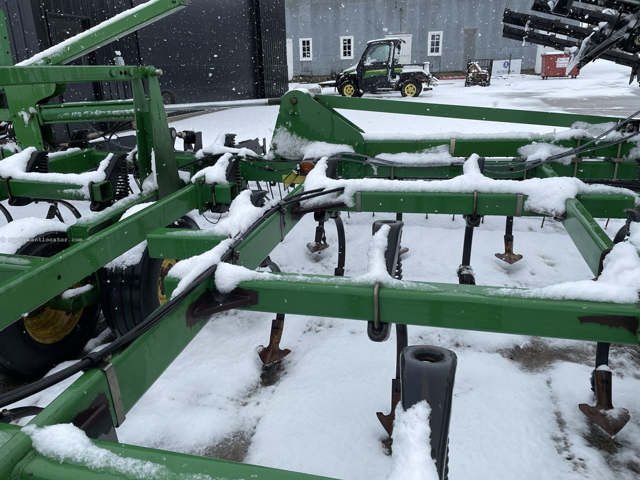 2005 John Deere 2210 Image 10