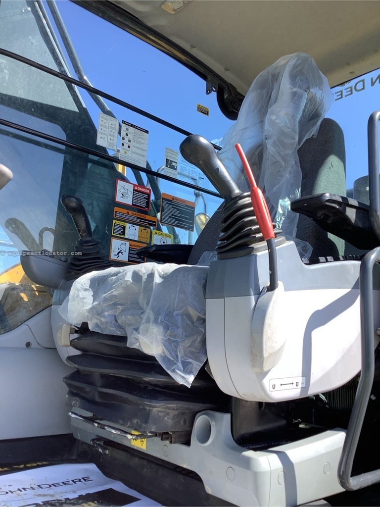 2023 John Deere 210 P Image 10