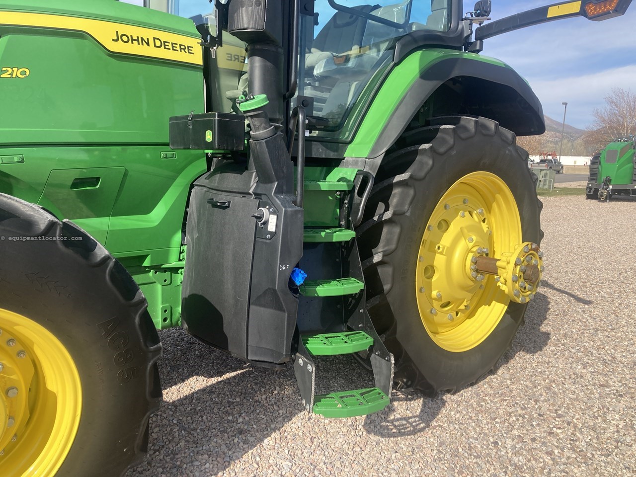 2024 John Deere 7R 210 Image 10
