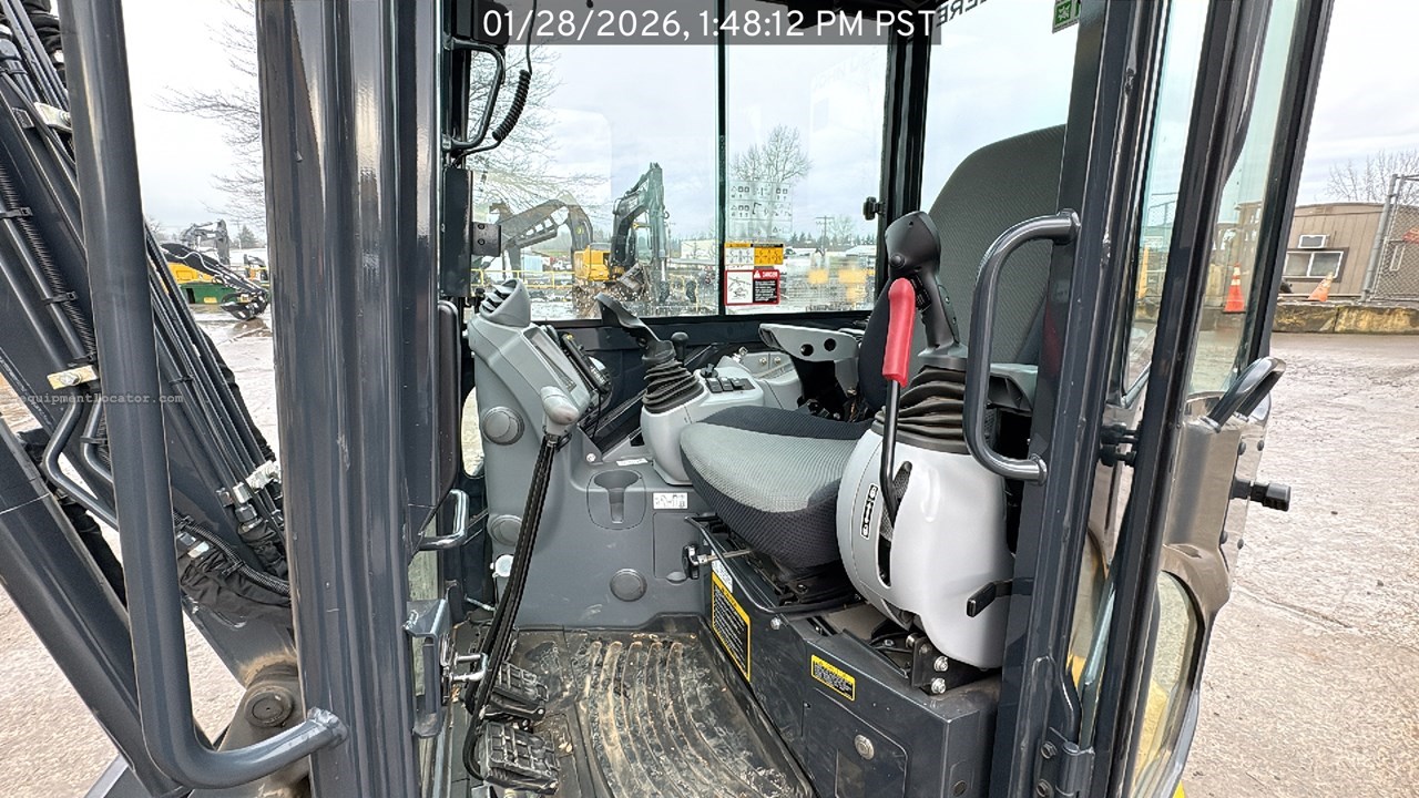 2023 John Deere 35G Image 10