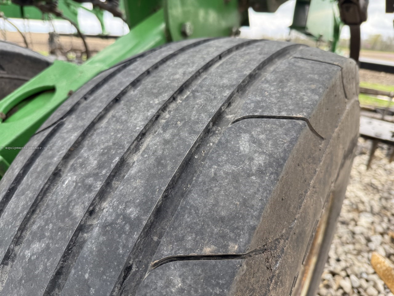 2014 John Deere 2210 Image 10