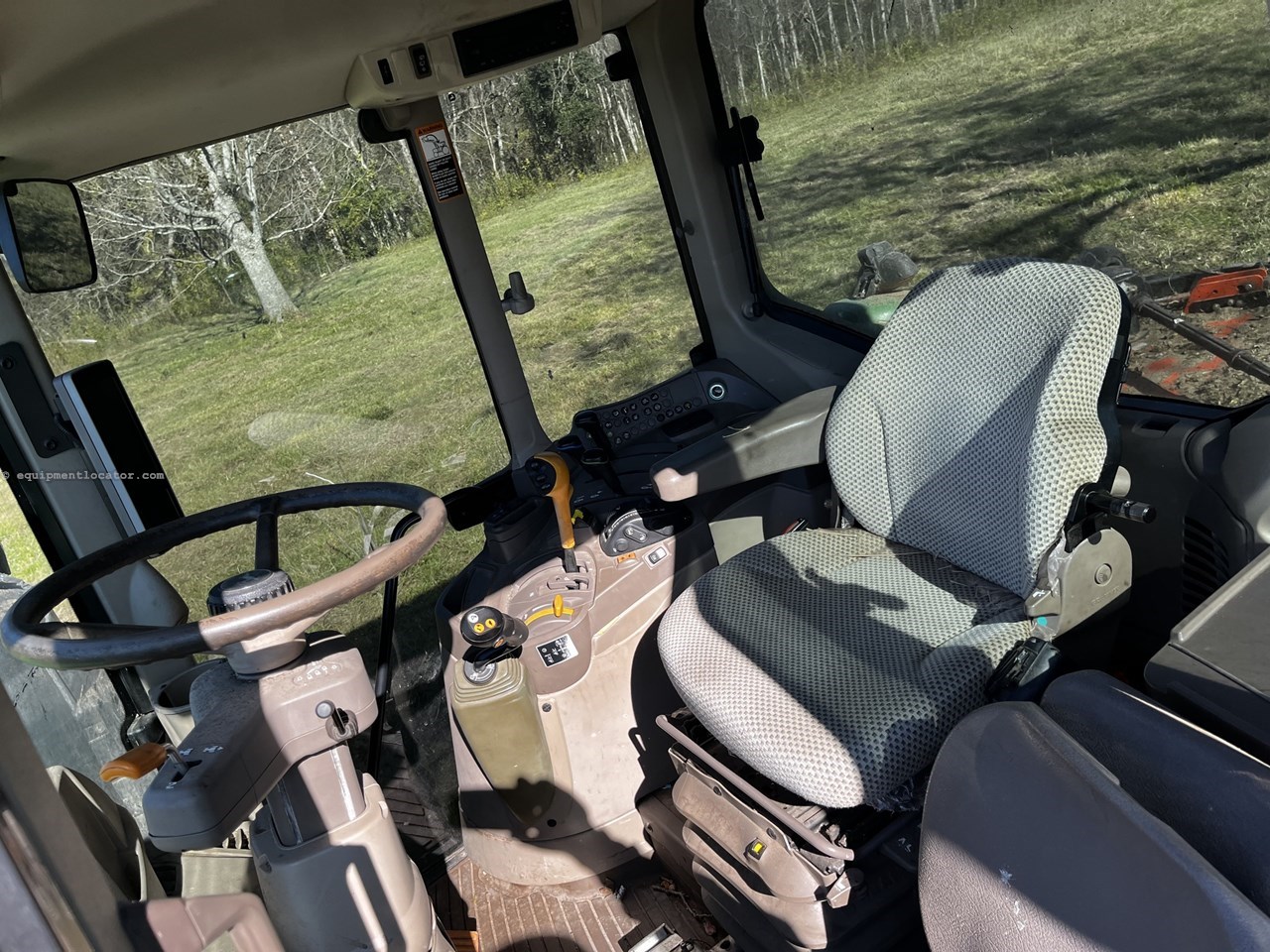 2020 John Deere 6120M Image 10