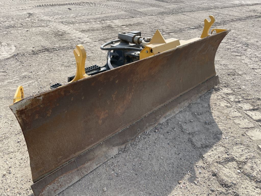 2021 John Deere 333G Image 10