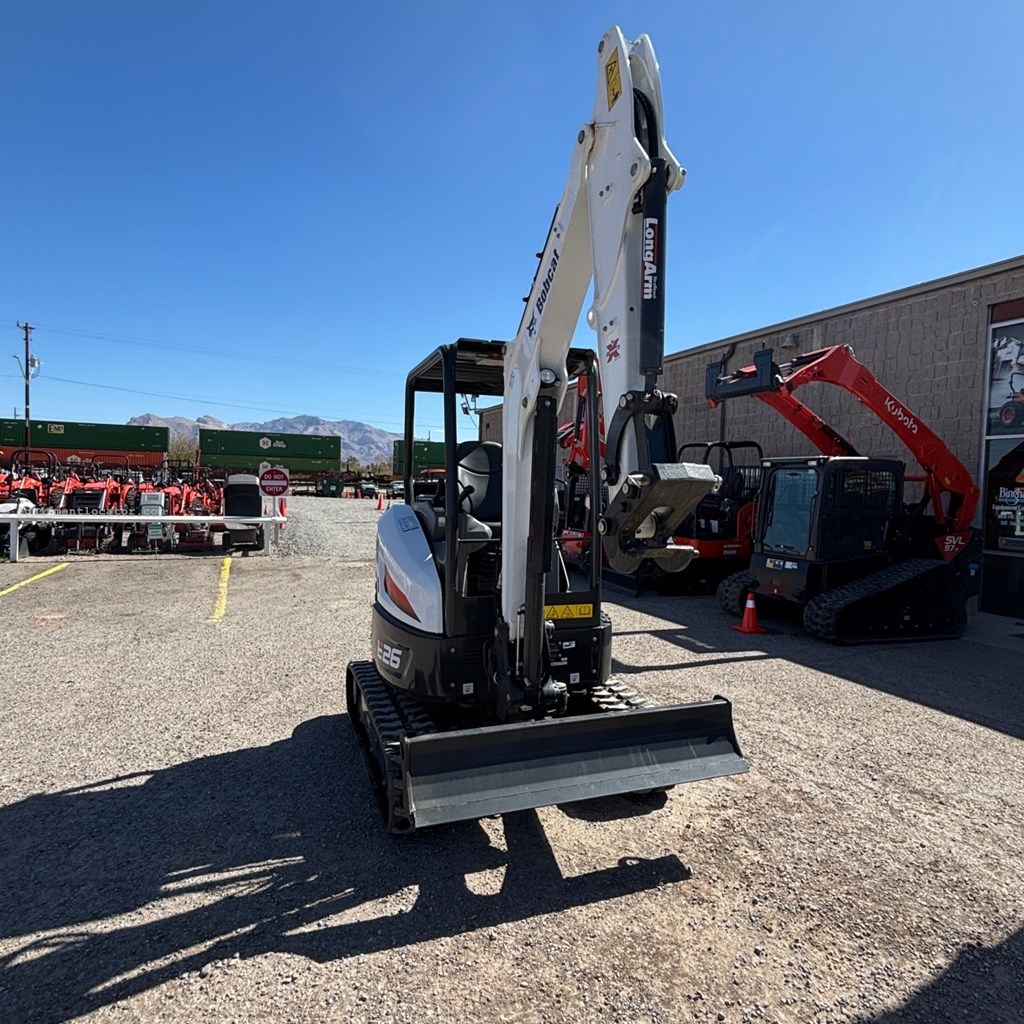 2025 Bobcat E26R Image 10