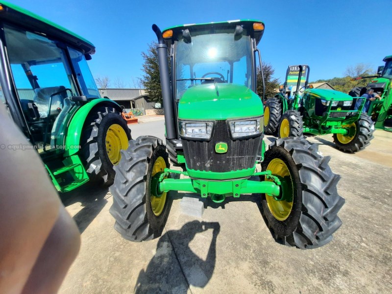 2024 John Deere 5060E Image 2