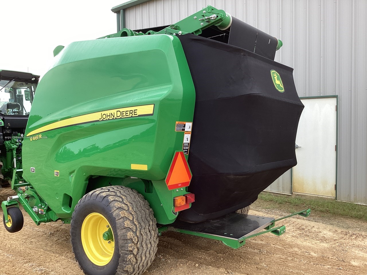 2023 John Deere V461R Image 10