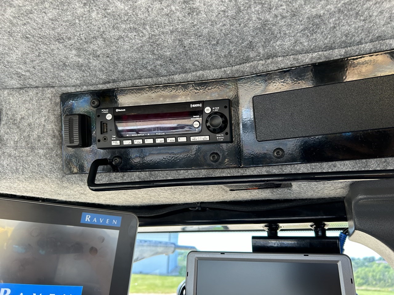 2021 RoGator RG1100C Image 4