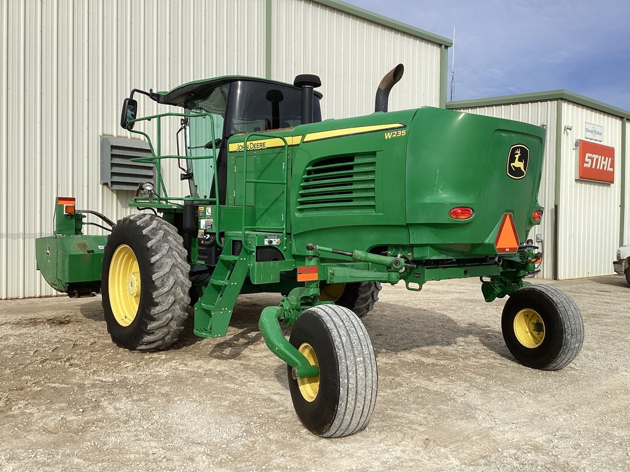 2016 John Deere W235 Image 10