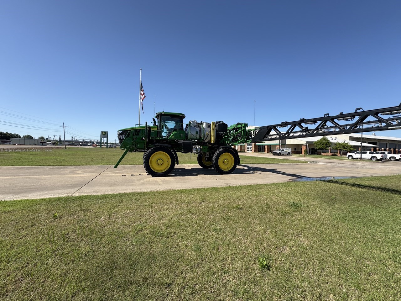 2023 John Deere 412R Image 10