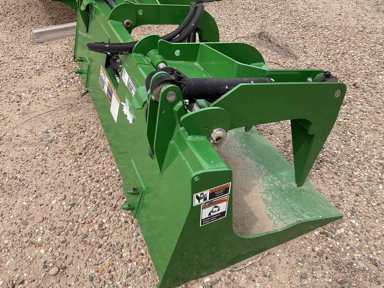 2019 Frontier AD11E-72 Image 10