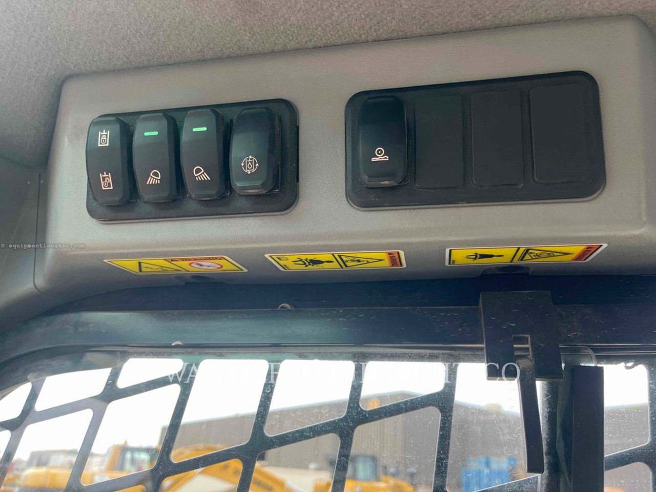 2022 Caterpillar 242D3 HF Image 10