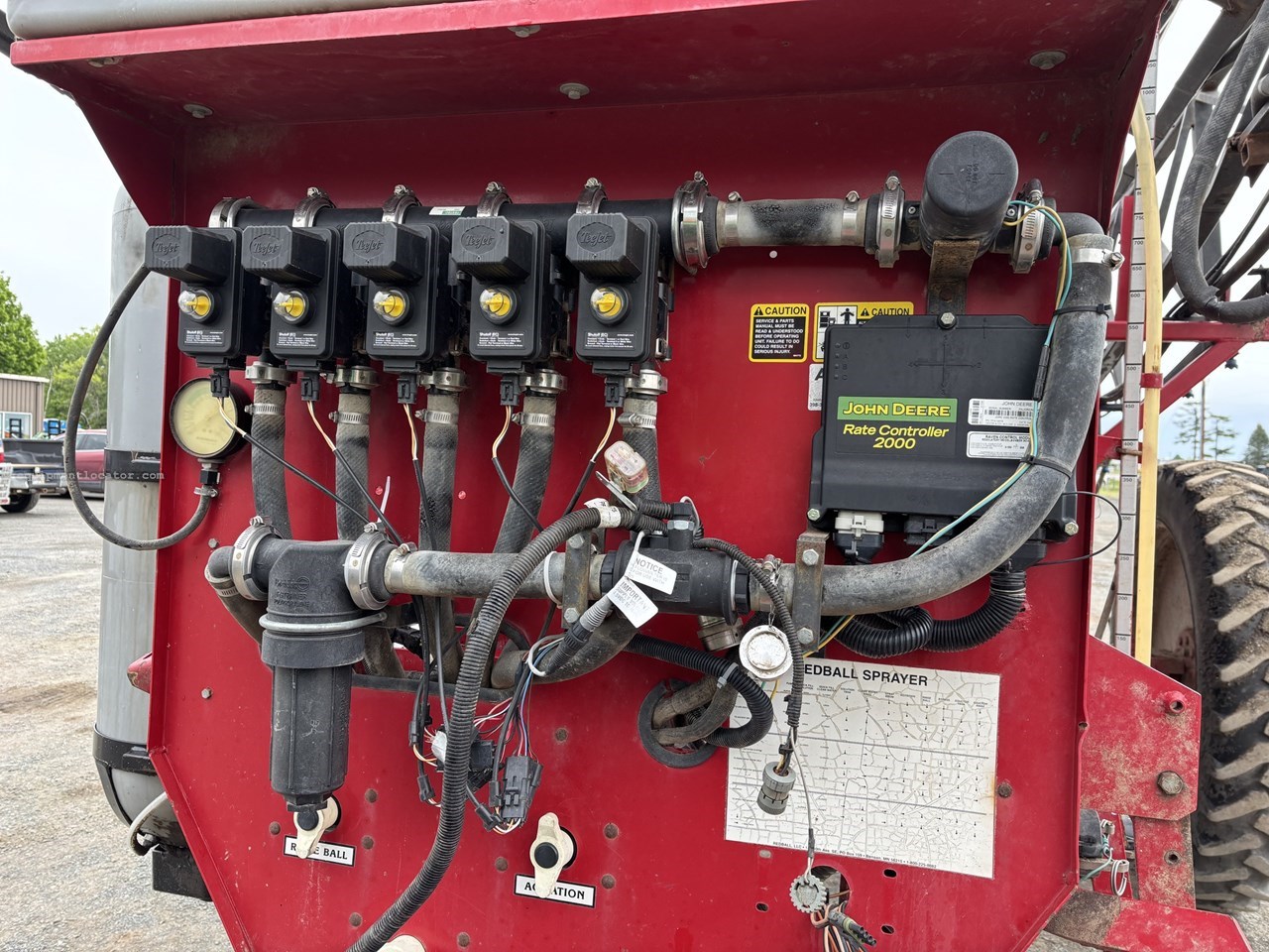 Redball 670 Image 10