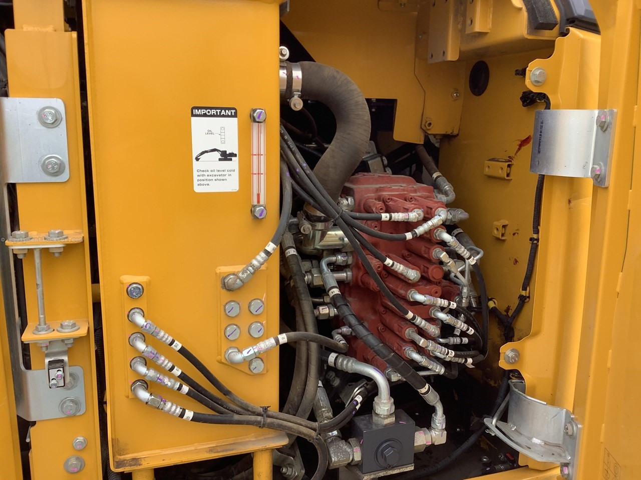 2024 John Deere 85 P Image 10