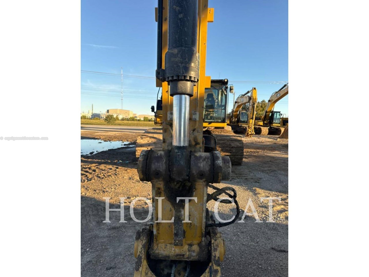2023 Caterpillar 352 11 Image 10