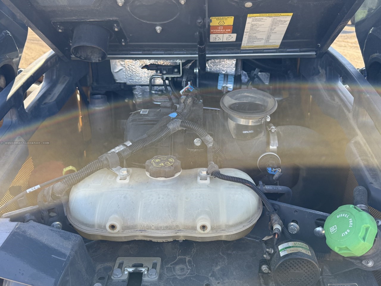 2023 John Deere 325G Image 10