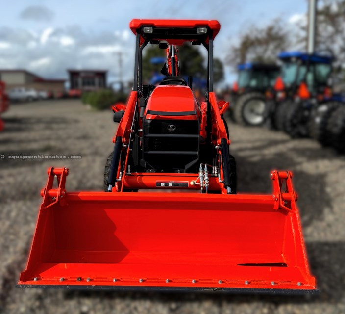 2025 Kubota L47 Image 4