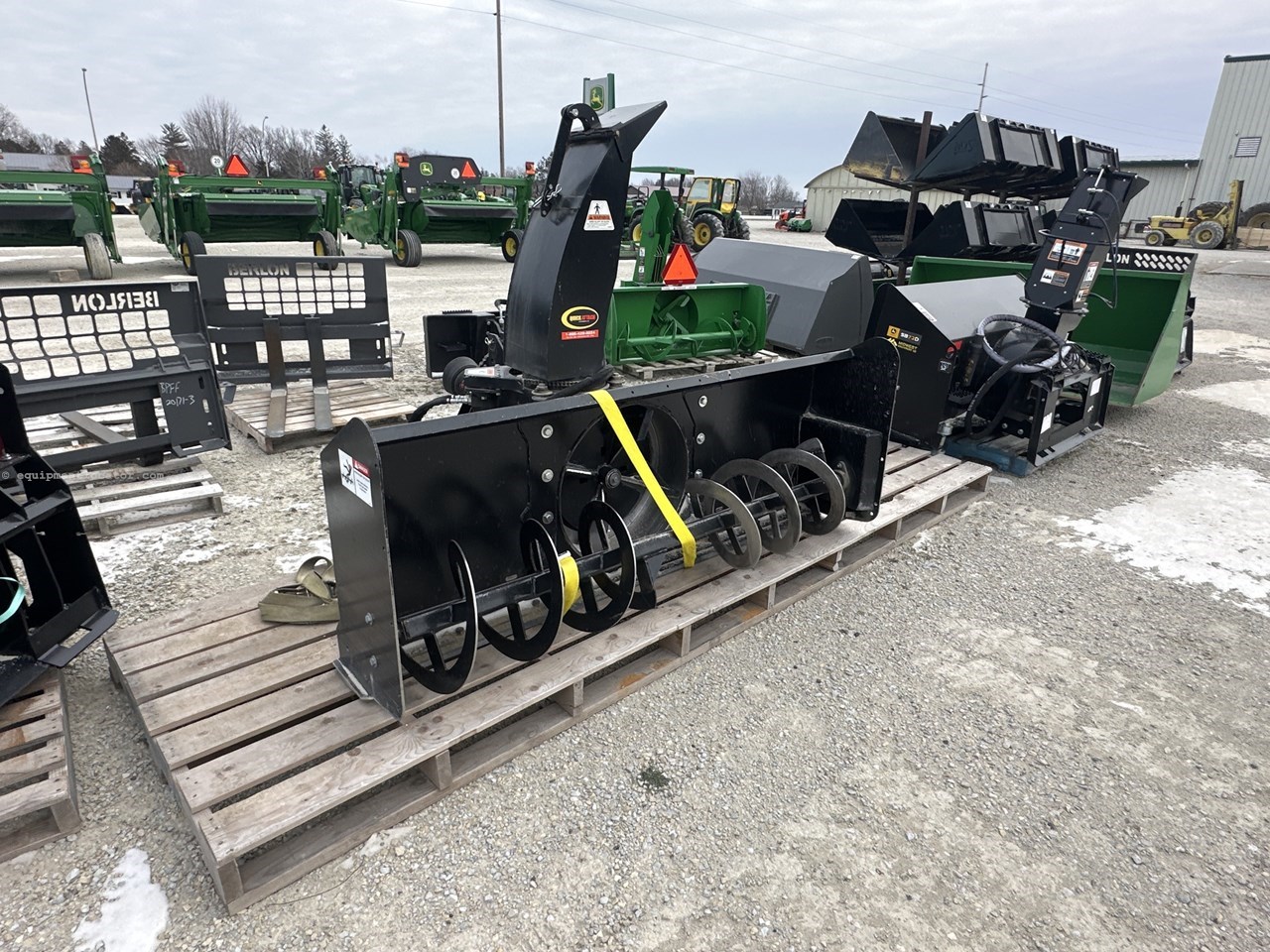 Quick Attach Attachments, Inc. 825rm Image 5