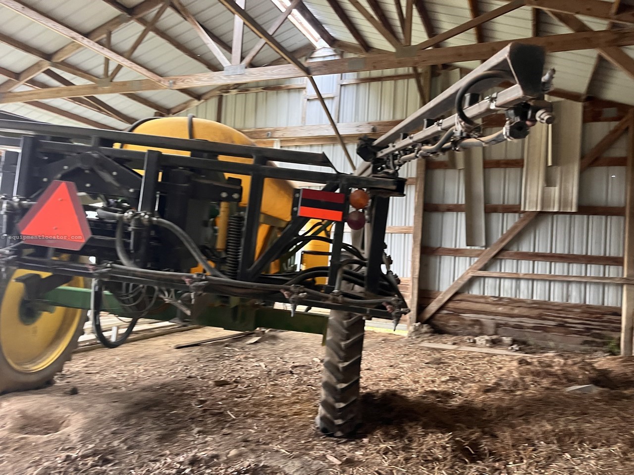 2005 Redball 570 Image 10