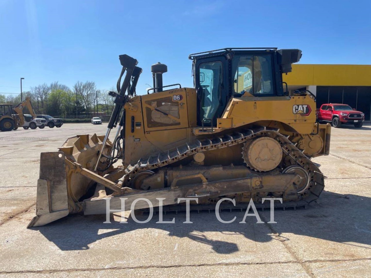 2023 Caterpillar D6 LGP Image 1