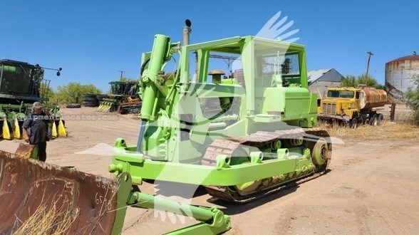 1966 Euclid 8240 Image 8