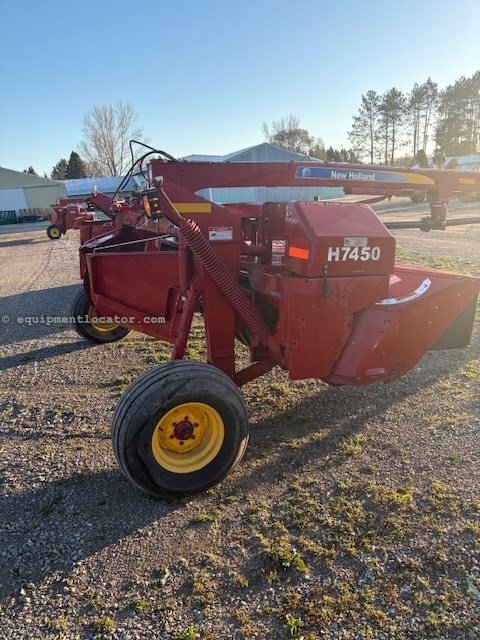 New Holland H7450 Image 4