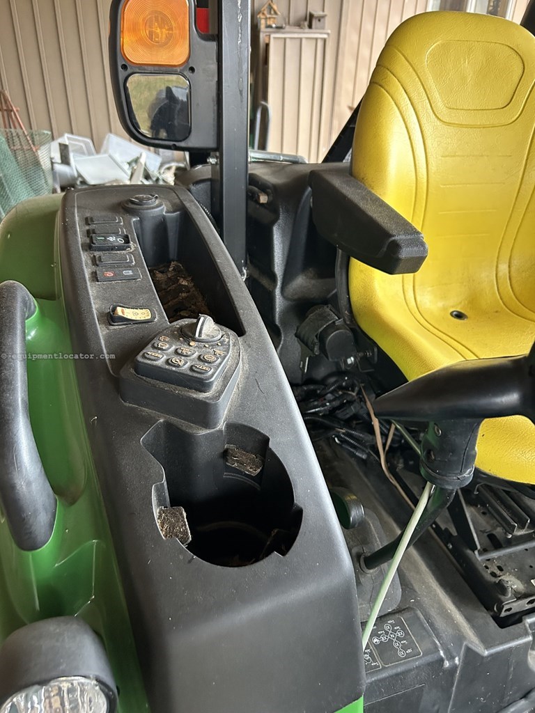 2023 John Deere 4066R Image 10