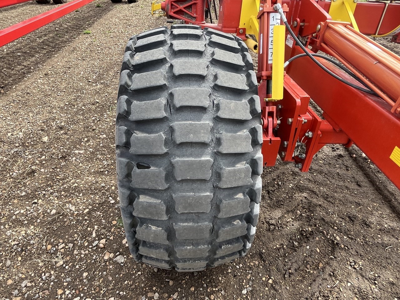 2014 Bourgault 7200 Image 10