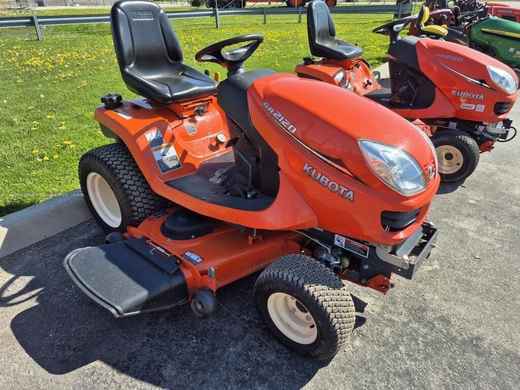 2020 Kubota GR2120 Image 1