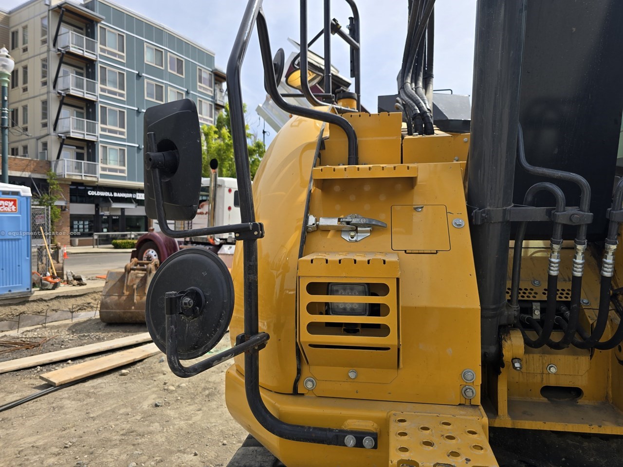 2023 John Deere 135 P Image 9