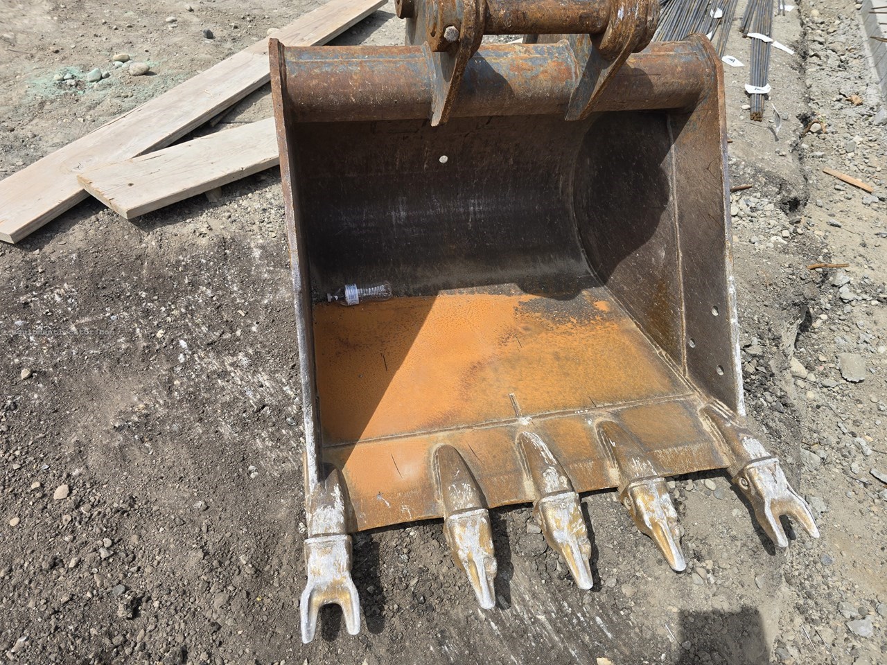 2023 John Deere 135 P Image 16