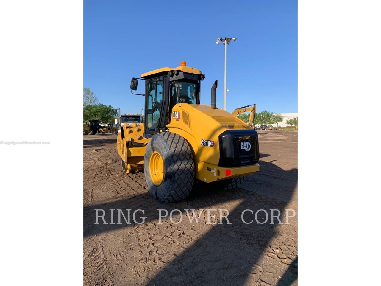 2023 Caterpillar CP10GCCAB Image 2