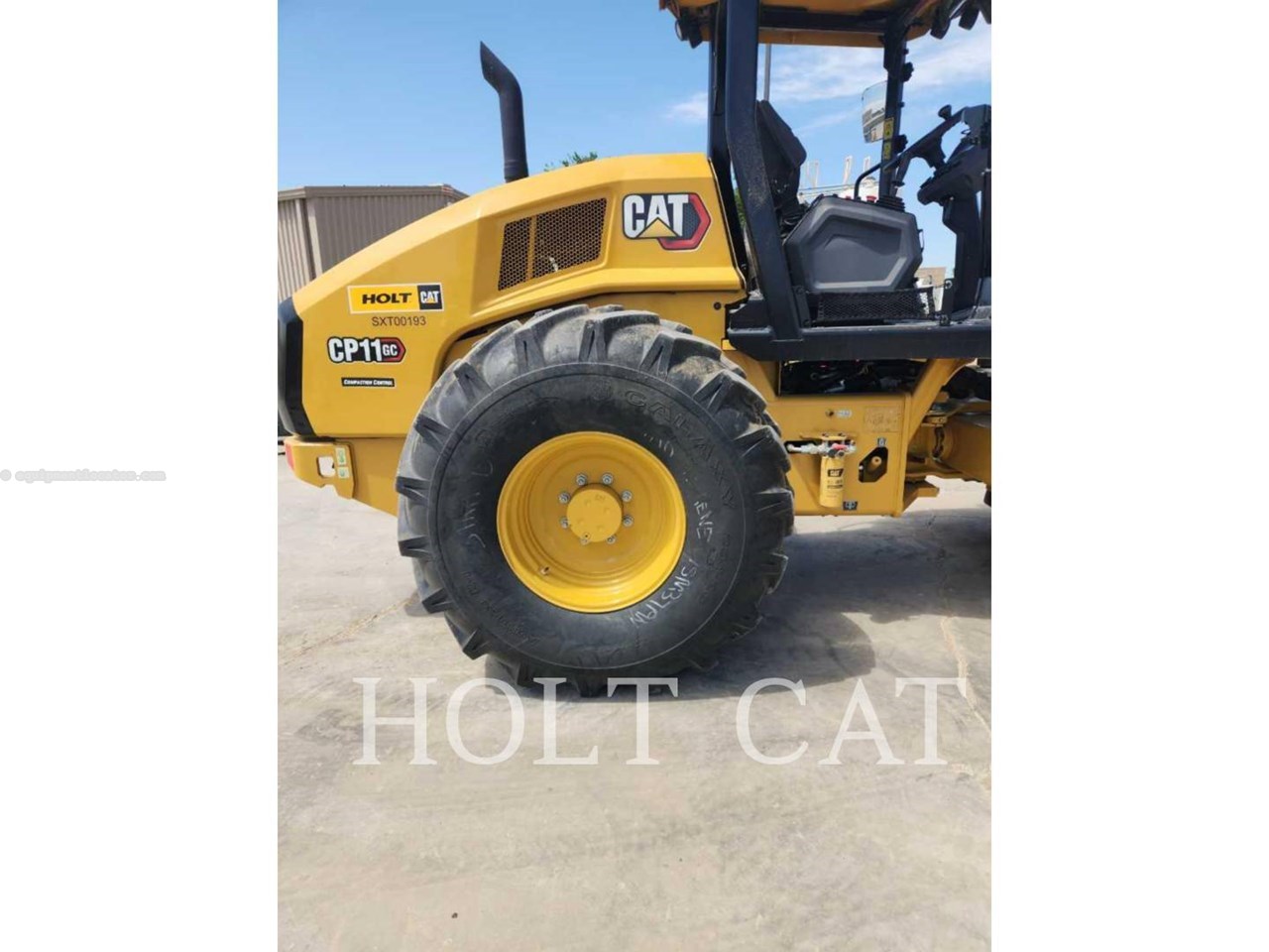 2023 Caterpillar CP11GC Image 10