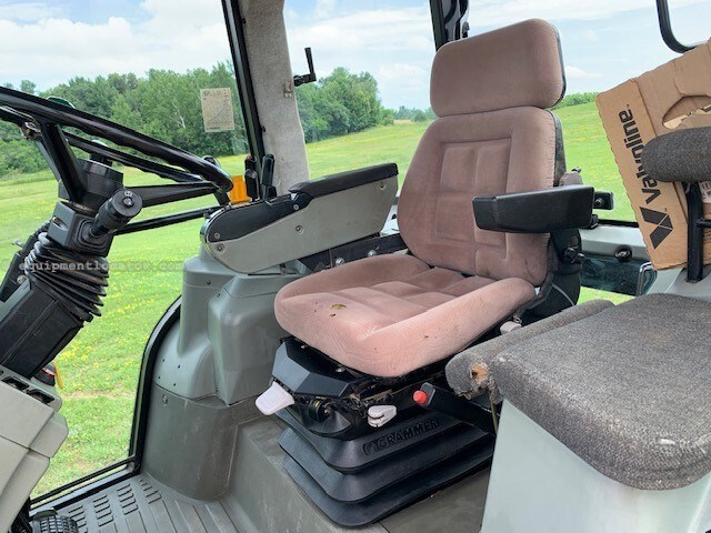 1998 White 8410 Image 10