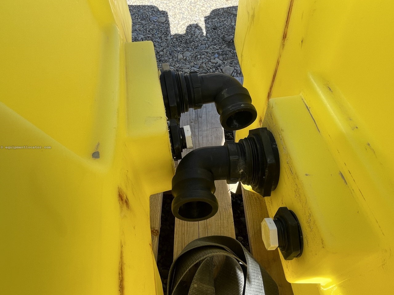 Demco 300 Gal. Tanks Image 10