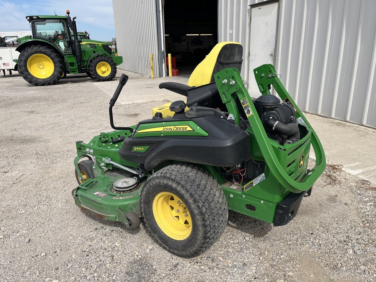 2021 John Deere Z930R Image 4