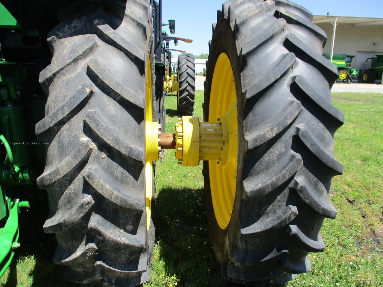 2024 John Deere 8R 280 Image 10