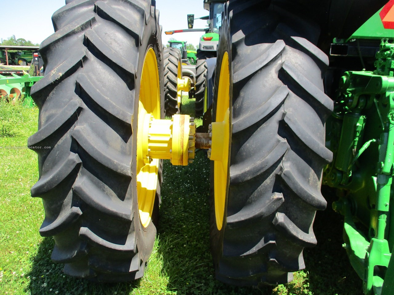 2024 John Deere 8R 280 Image 10