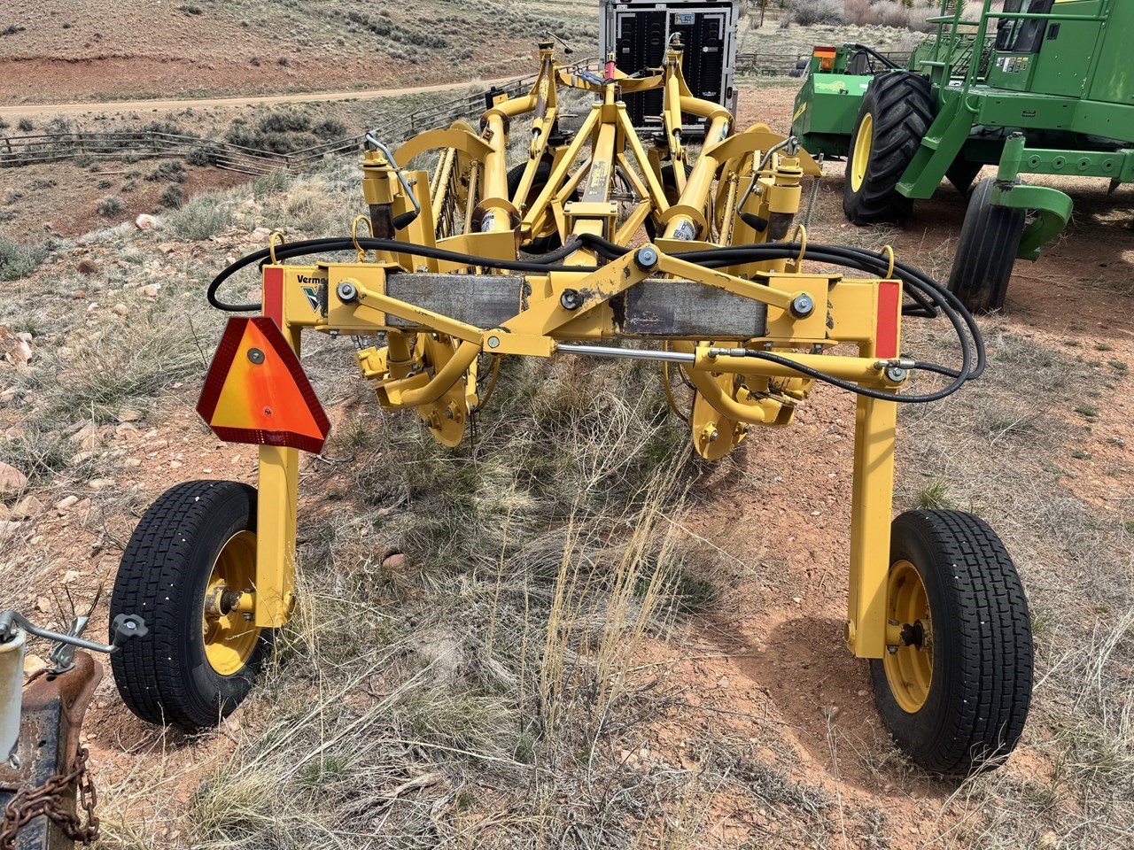 2019 Vermeer R2300 Image 10