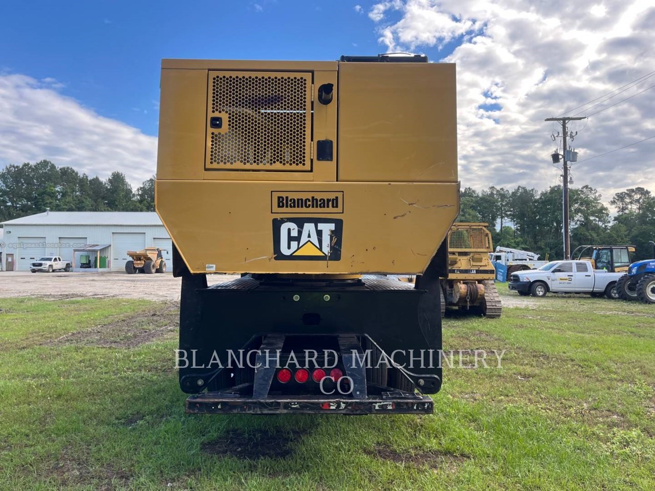 2019 Caterpillar 559D Image 8