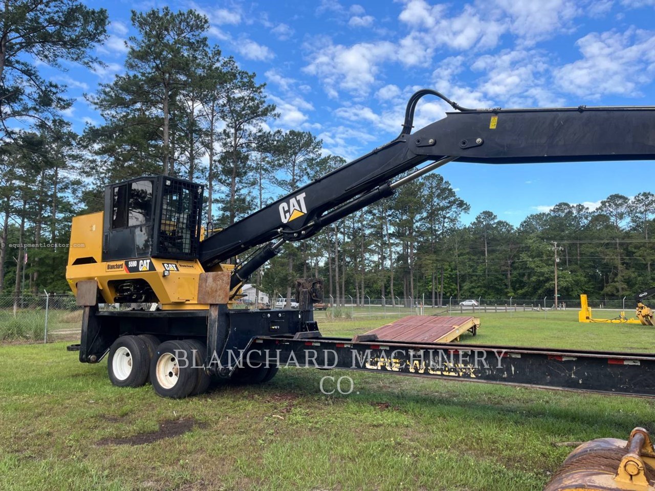 2019 Caterpillar 559D Image 9