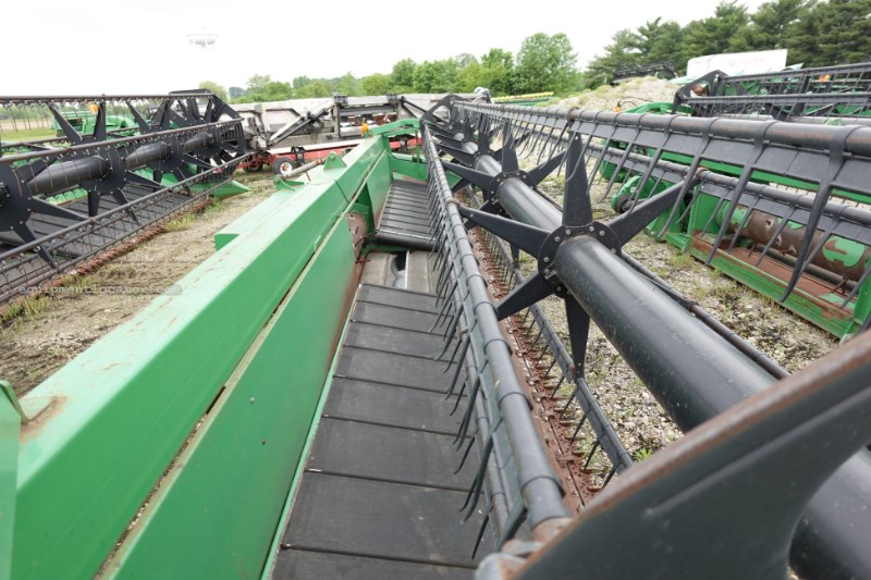 2008 John Deere 925D Image 12