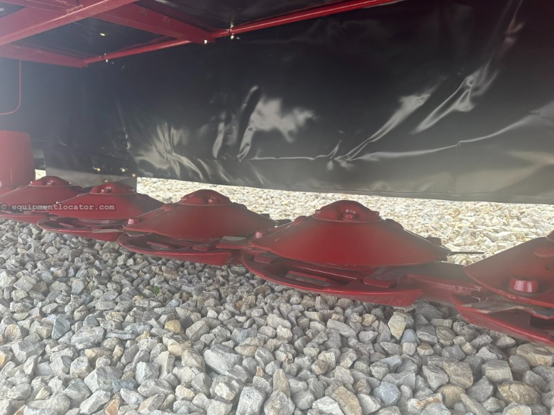 2024 New Holland Duradisc 108M Image 11