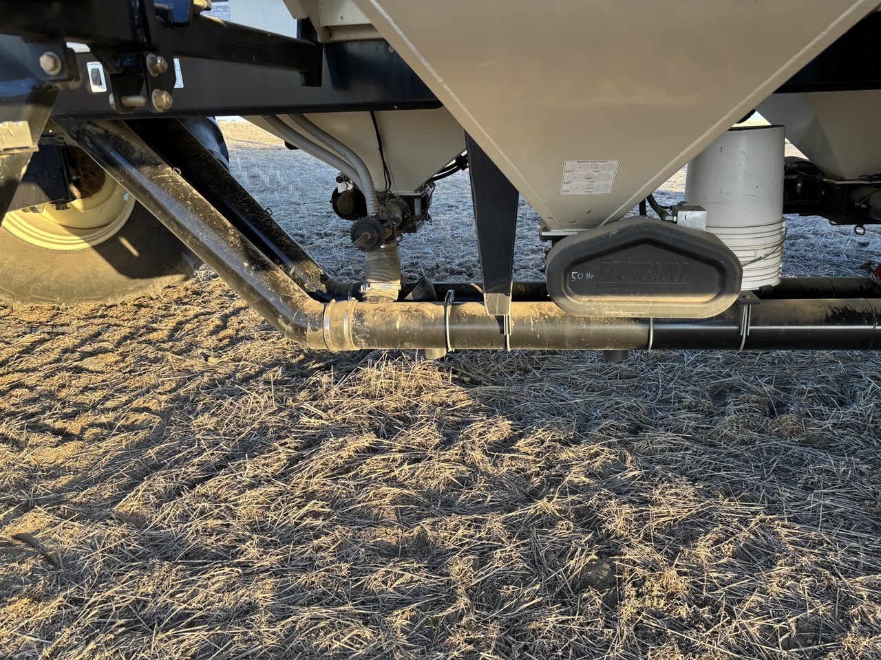 2016 Bourgault 7950 Image 9
