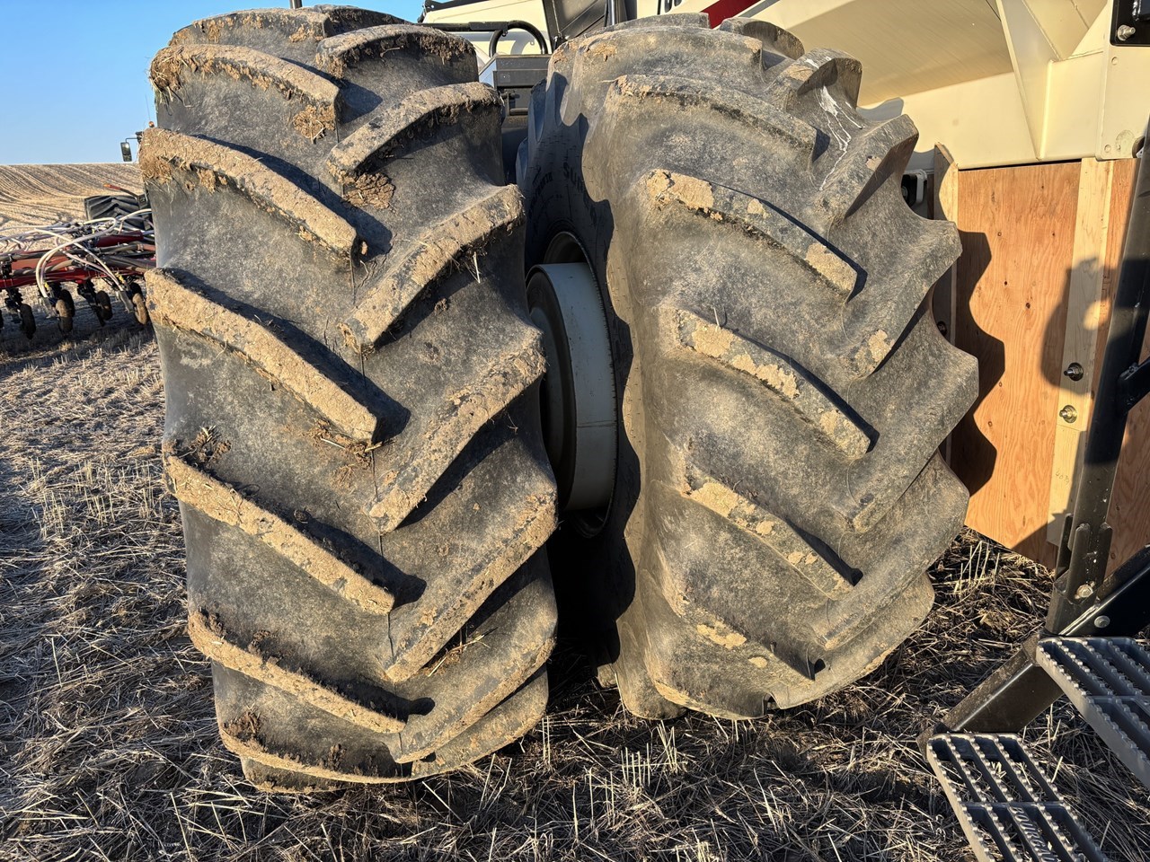 2016 Bourgault 7950 Image 12