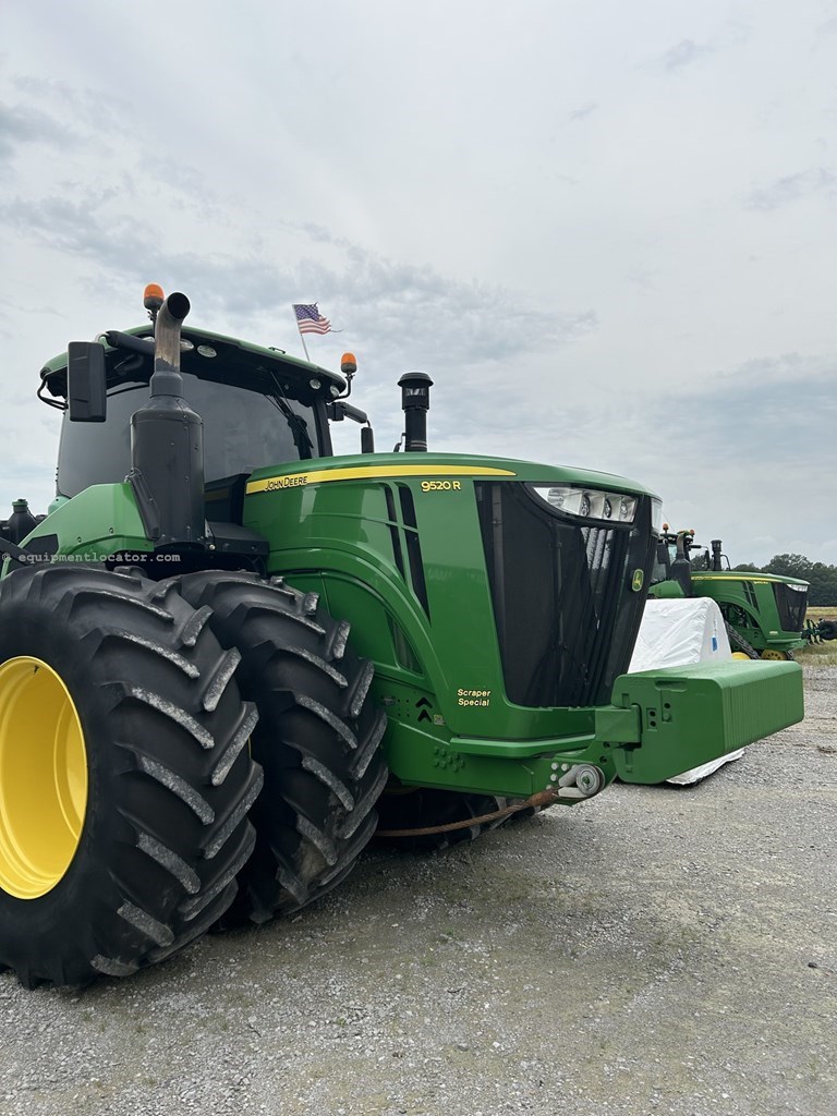 2022 John Deere 9520R Image 6