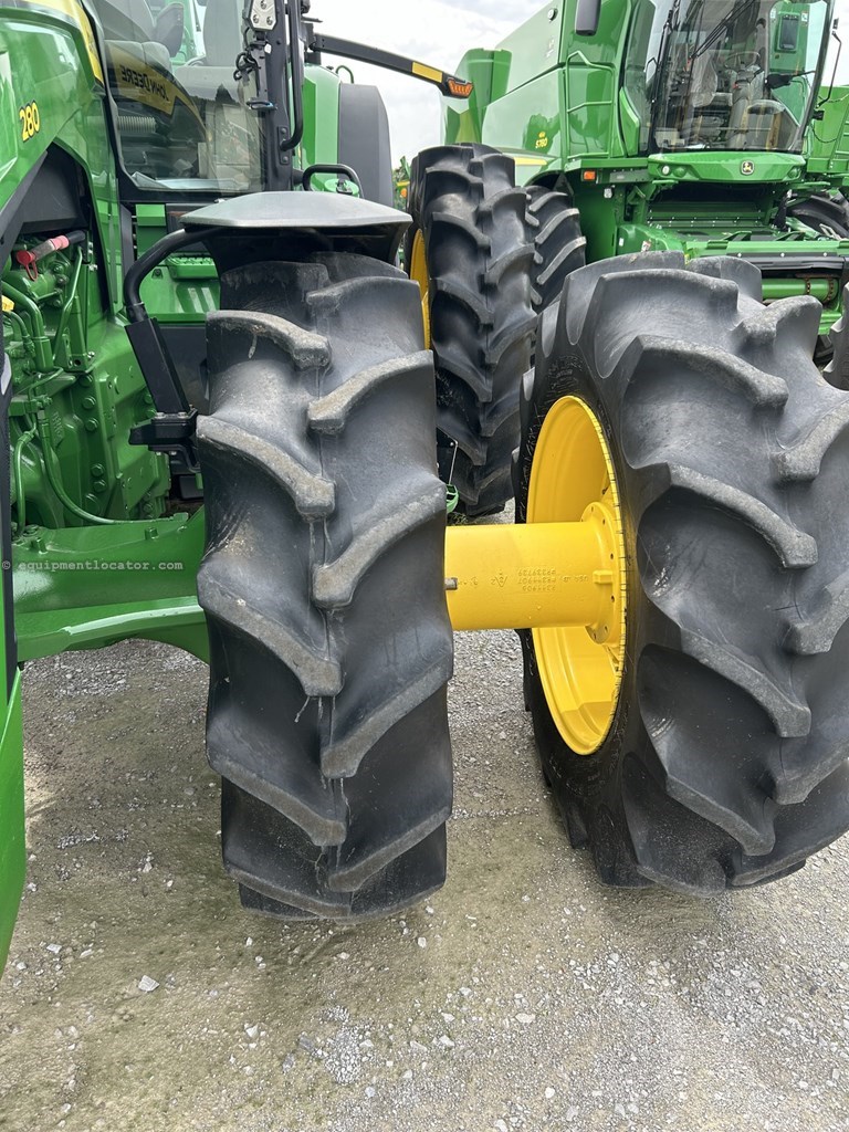 2024 John Deere 8R 280 Image 3