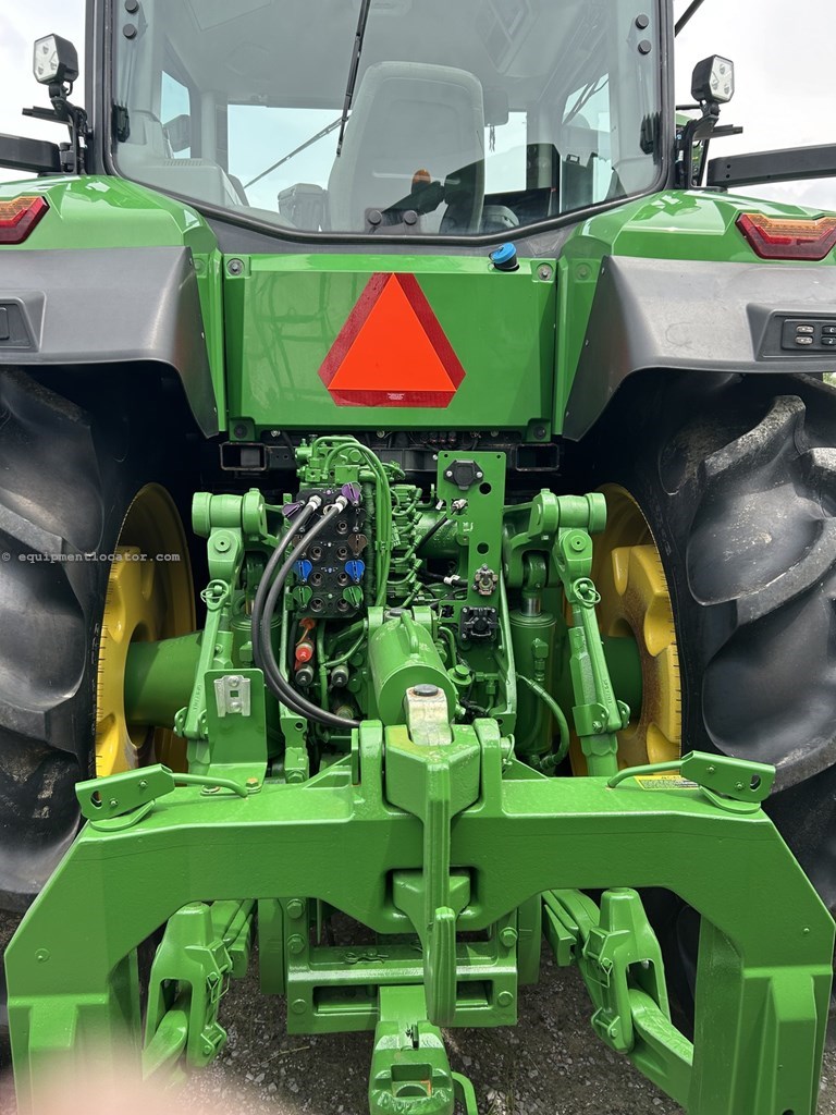 2024 John Deere 8R 280 Image 4