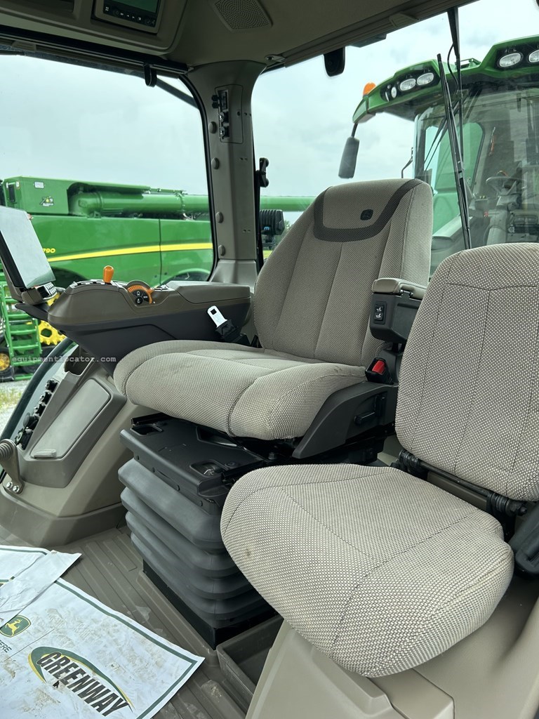 2024 John Deere 8R 280 Image 8
