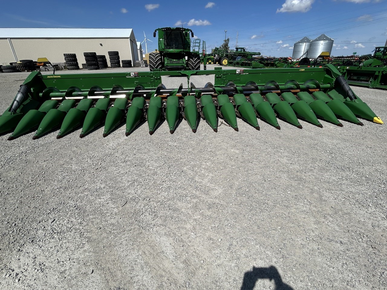 2021 John Deere C18R Image 3