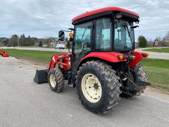 2012 Branson 4520C Image 4